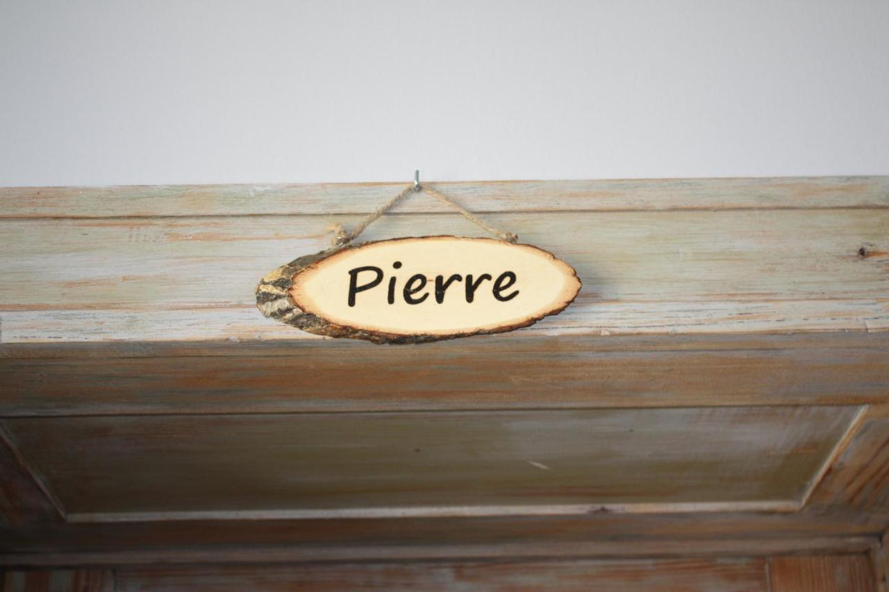 Le Vieux Presbytere Confracourt Ngoại thất bức ảnh