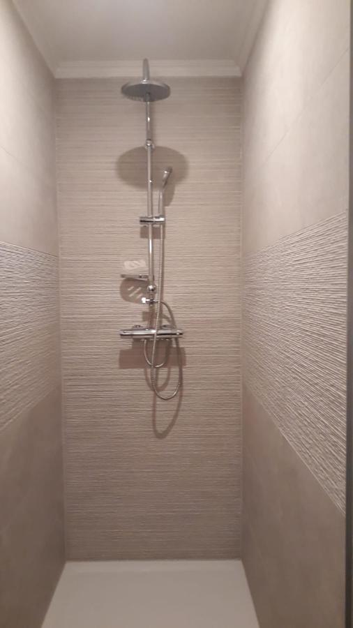 Le Vieux Presbytere Confracourt Ngoại thất bức ảnh
