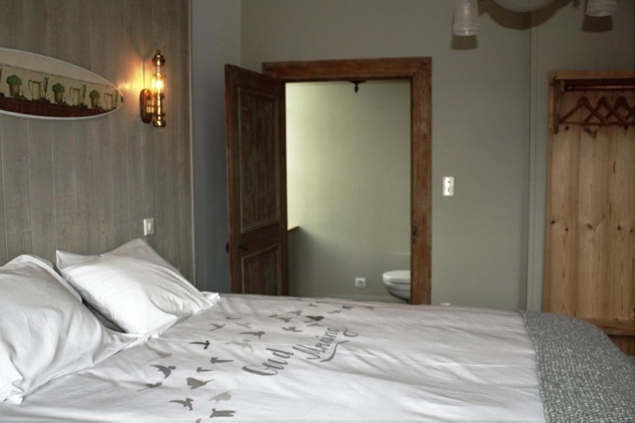 Le Vieux Presbytere Confracourt Ngoại thất bức ảnh