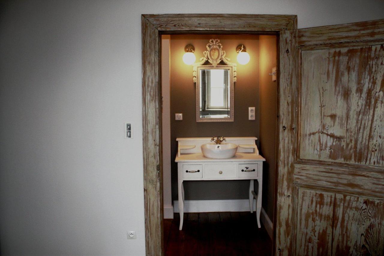 Le Vieux Presbytere Confracourt Ngoại thất bức ảnh