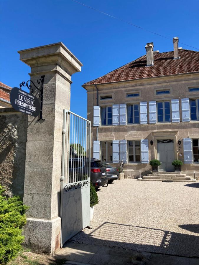 Le Vieux Presbytere Confracourt Ngoại thất bức ảnh